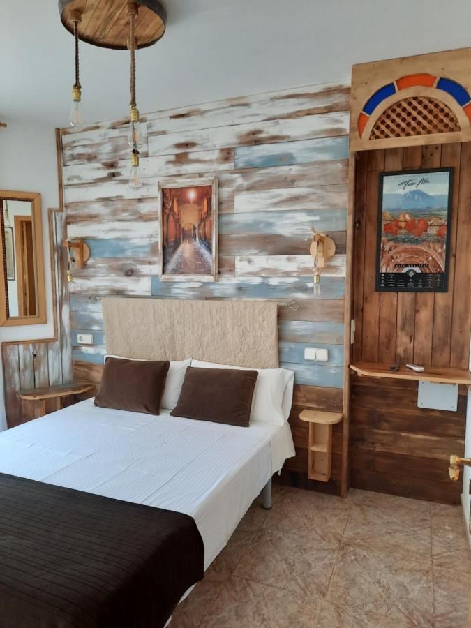 Hostal Casa Barcelo Horta de Sant Joan Eksteriør bilde