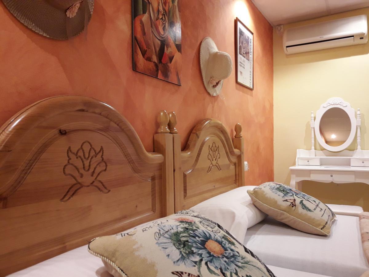 Hostal Casa Barcelo Horta de Sant Joan Eksteriør bilde